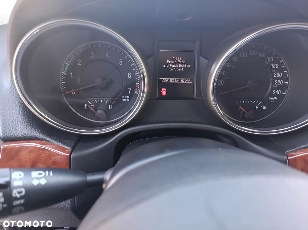 Jeep Grand Cherokee - 14