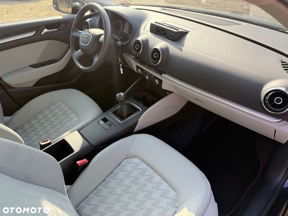 Audi A3 Sportback 1.4 TFSI Ambition - 7