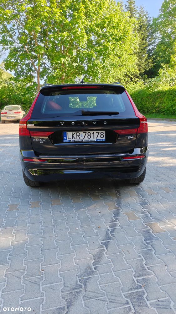 Volvo XC 60 B4 D AWD Momentum Pro - 6