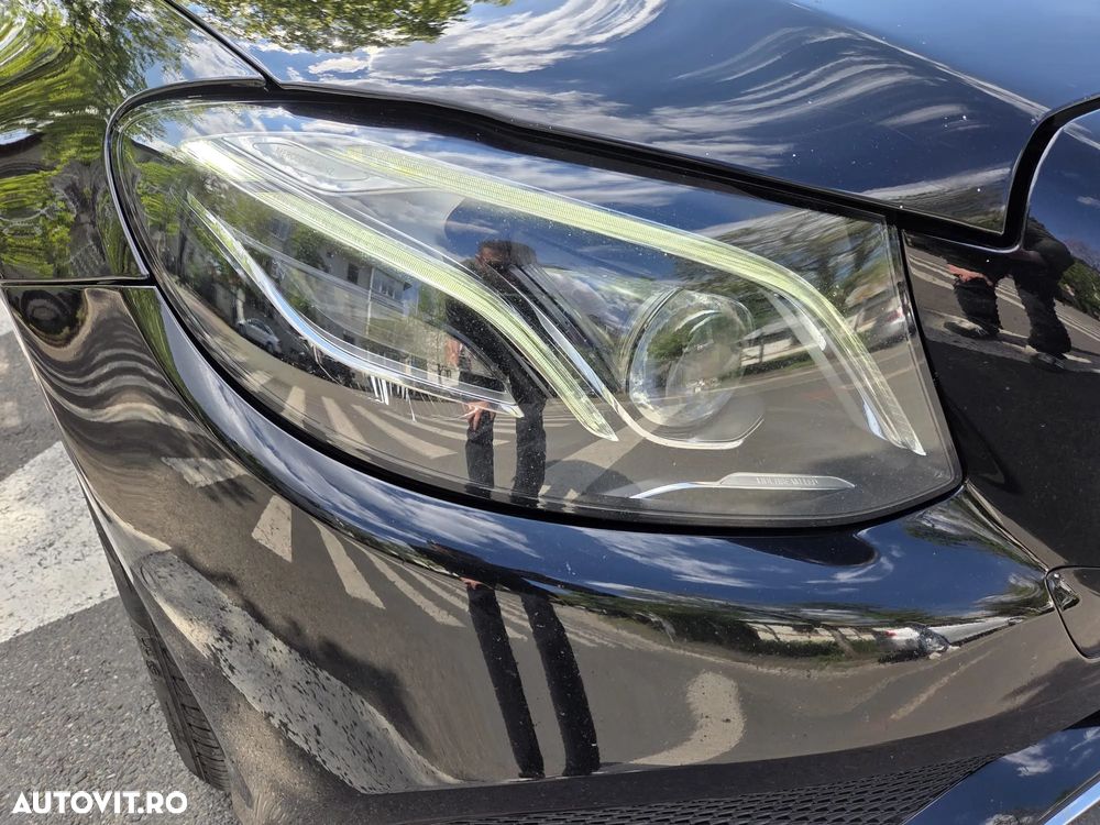 Mercedes-Benz E - 11