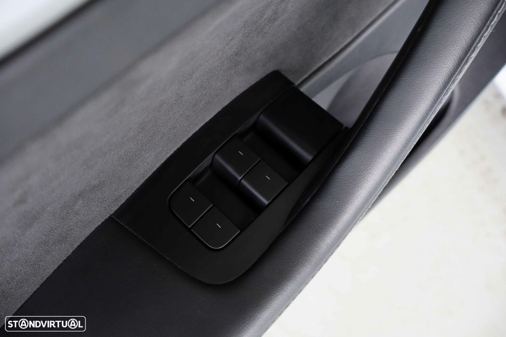 Tesla Model 3 Long Range Tração Integral - 14