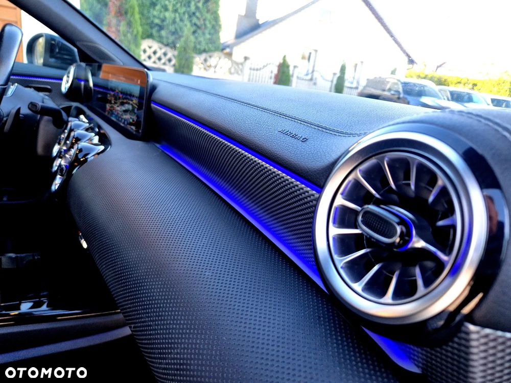 Mercedes-Benz CLA 220 d 8G-DCT - 25