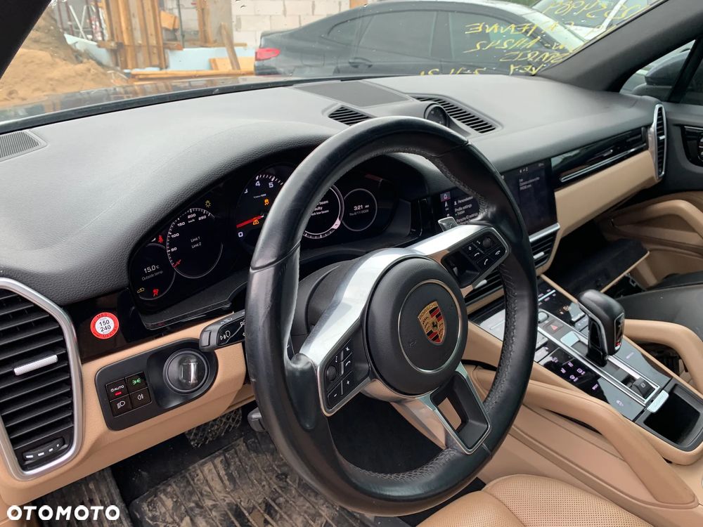 Porsche Cayenne Tiptronic S - 12