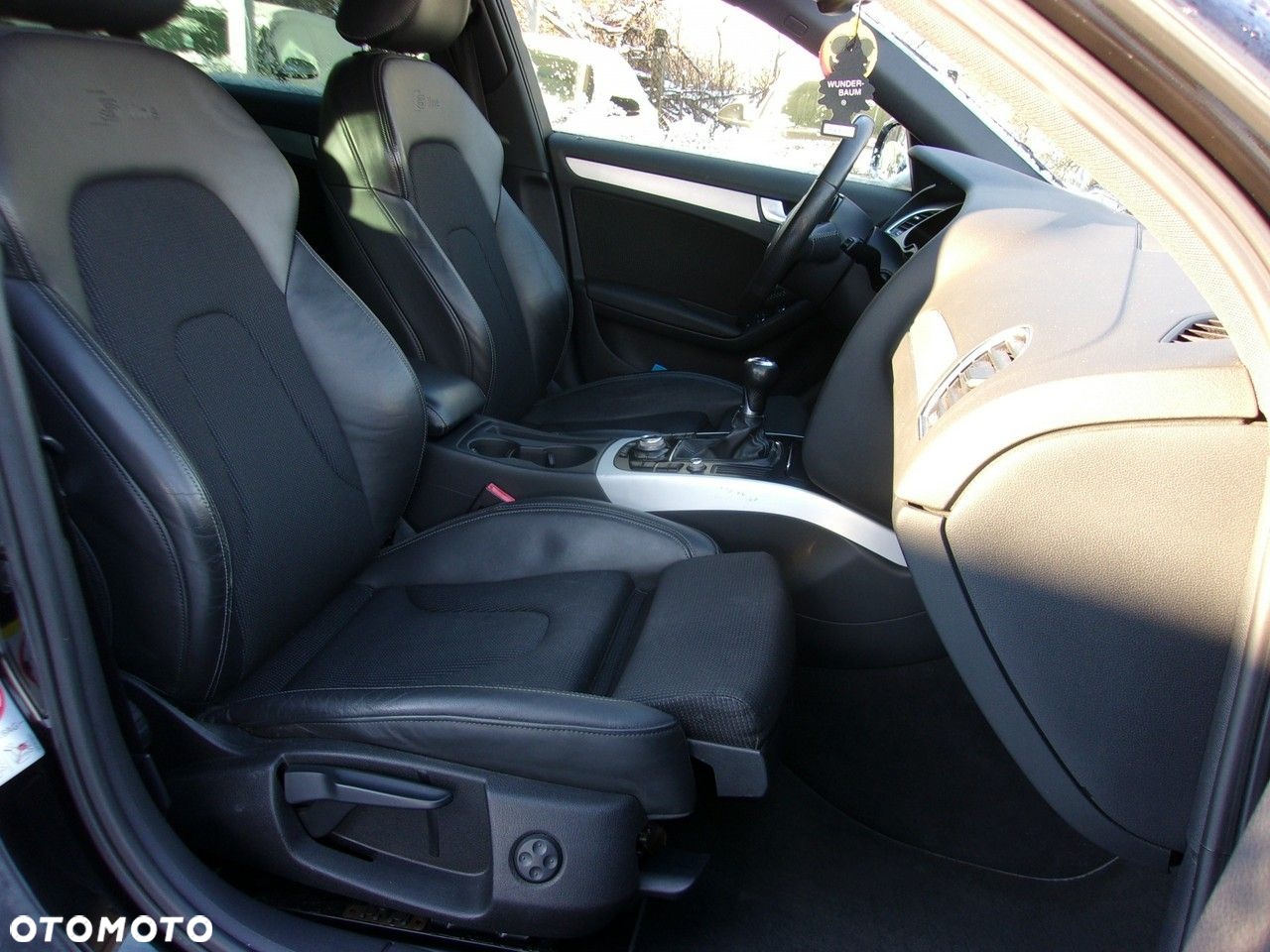 Audi A4 Avant 2.0 TDI DPF S line Sportpaket - 29