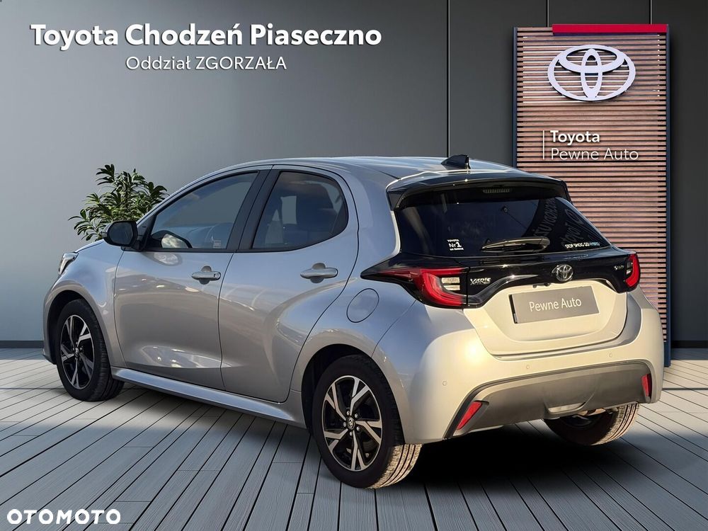 Toyota Yaris Hybrid 1.5 Style - 4