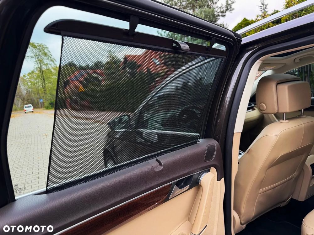 Volkswagen Passat 2.0 TDI Highline DSG - 28