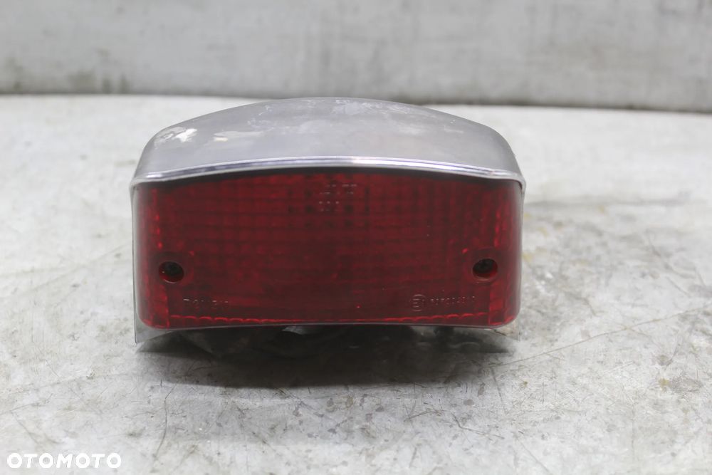 Honda Rebel 125 Lampa tył tylna klosz - 1