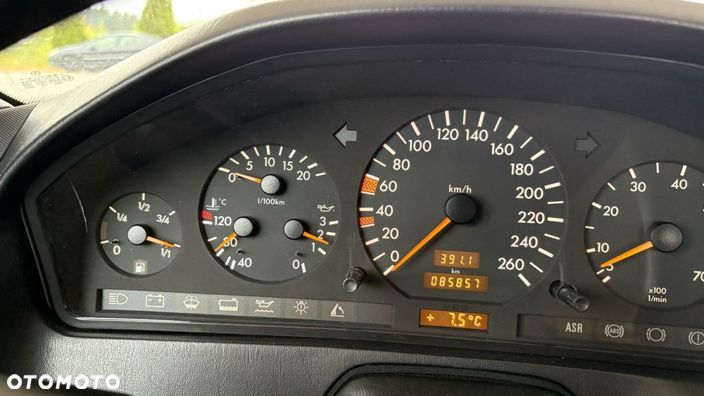 Mercedes-Benz SL 500 - 25