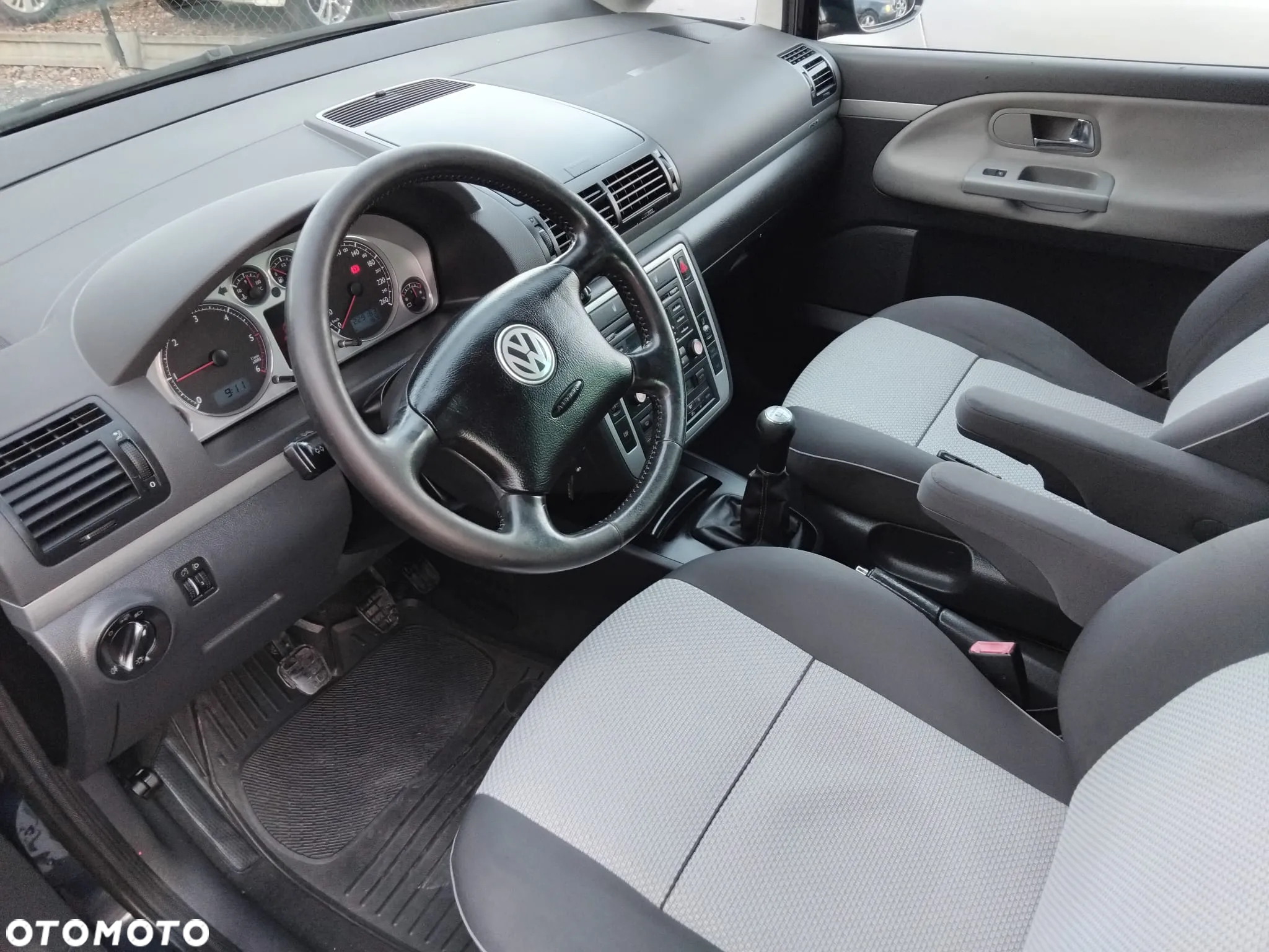 Volkswagen Sharan 2.0 TDI DPF Freestyle - 18