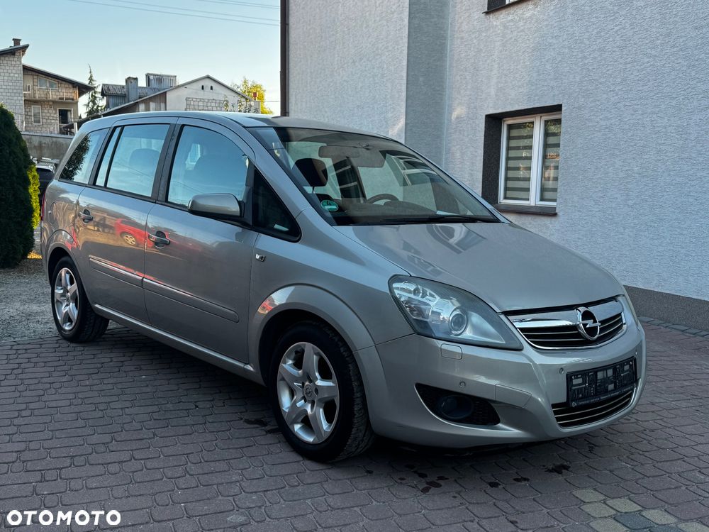 Opel Zafira - 2