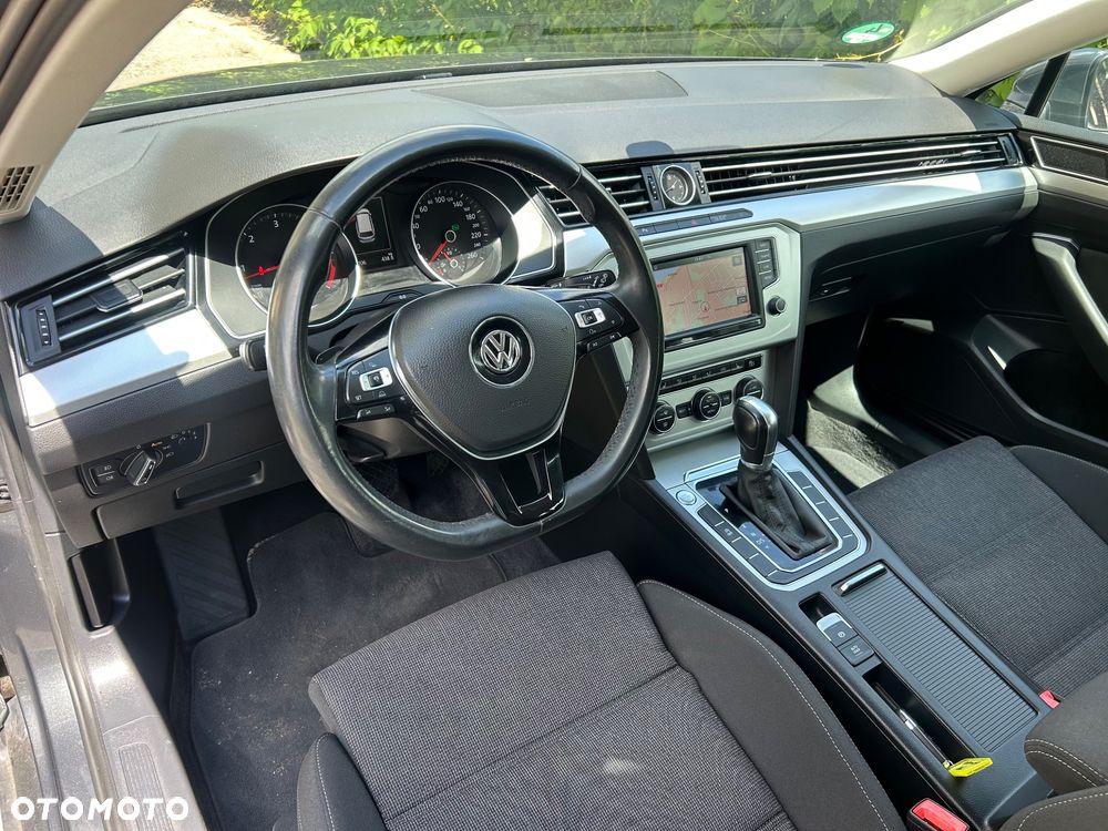 Volkswagen Passat 2.0 TDI (BlueMotion Technology) DSG Comfortline - 26