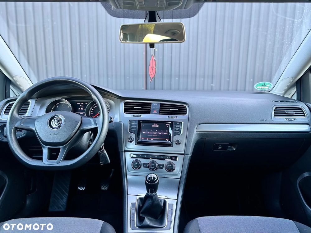 Volkswagen Golf 1.6 TDI DPF BlueMotion Technology Team - 14