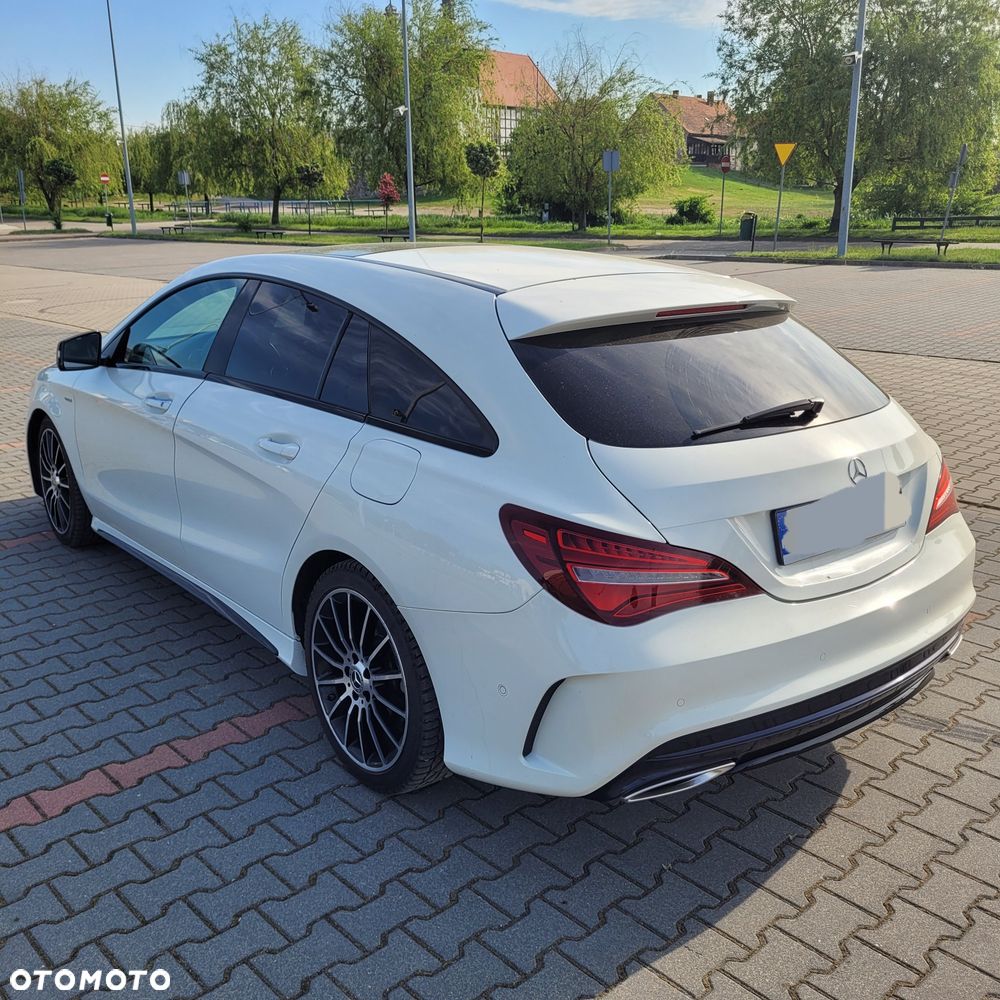 Mercedes-Benz CLA - 4