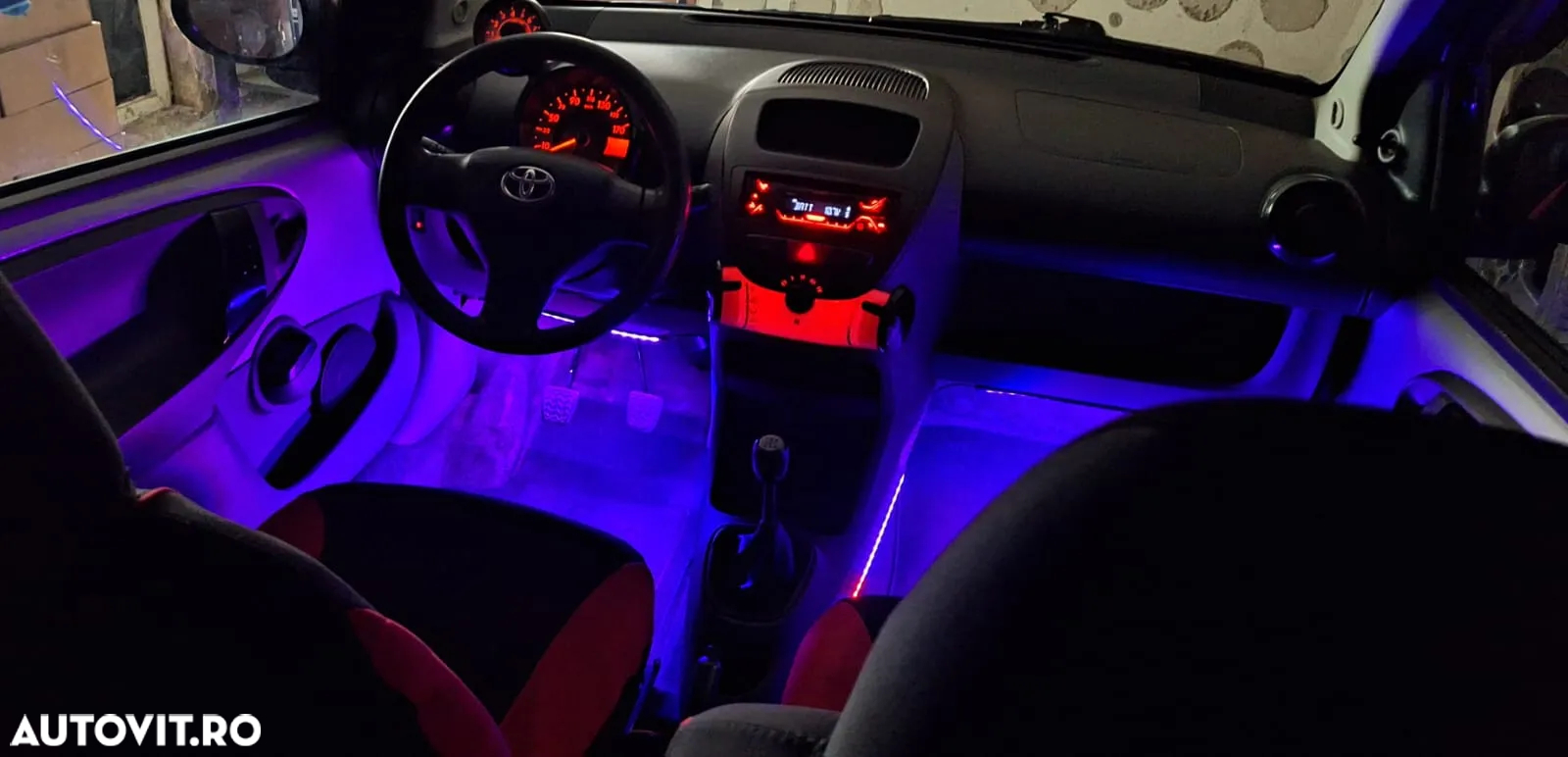 Toyota Aygo + 1.0 VVT-i - 12