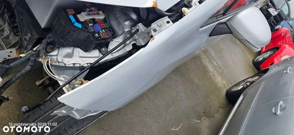 BLOTNIK LEWY PRAWY TOYOTA VERSO S  2011-2015  1F7 - 2