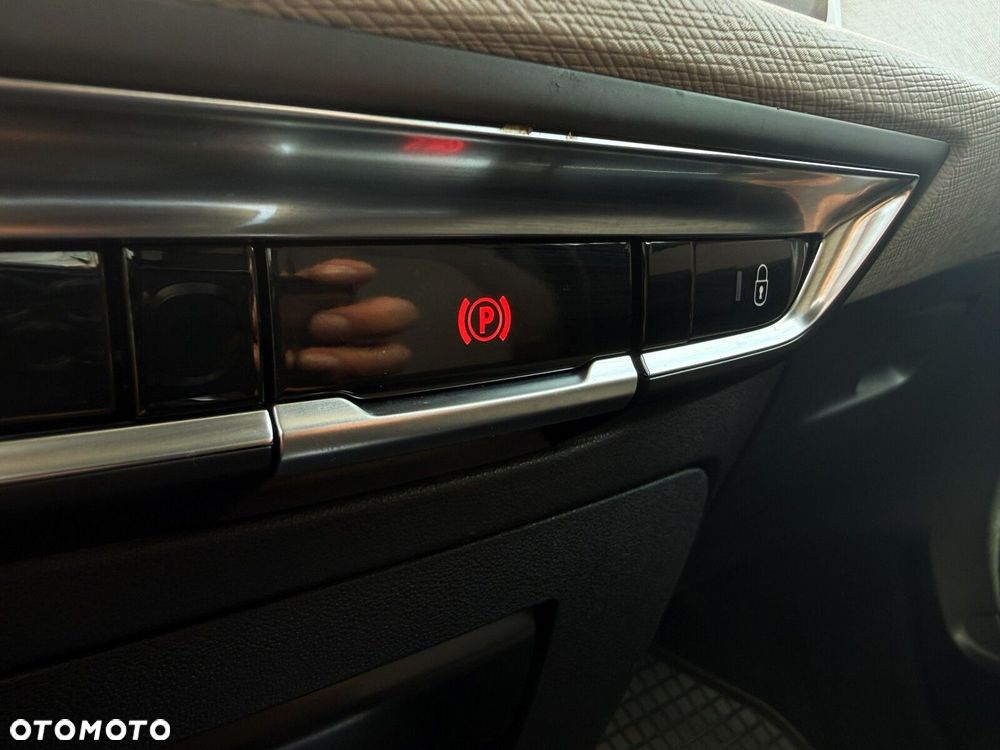 Citroën C4 Picasso 1.2 PureTech Shine S&S - 25