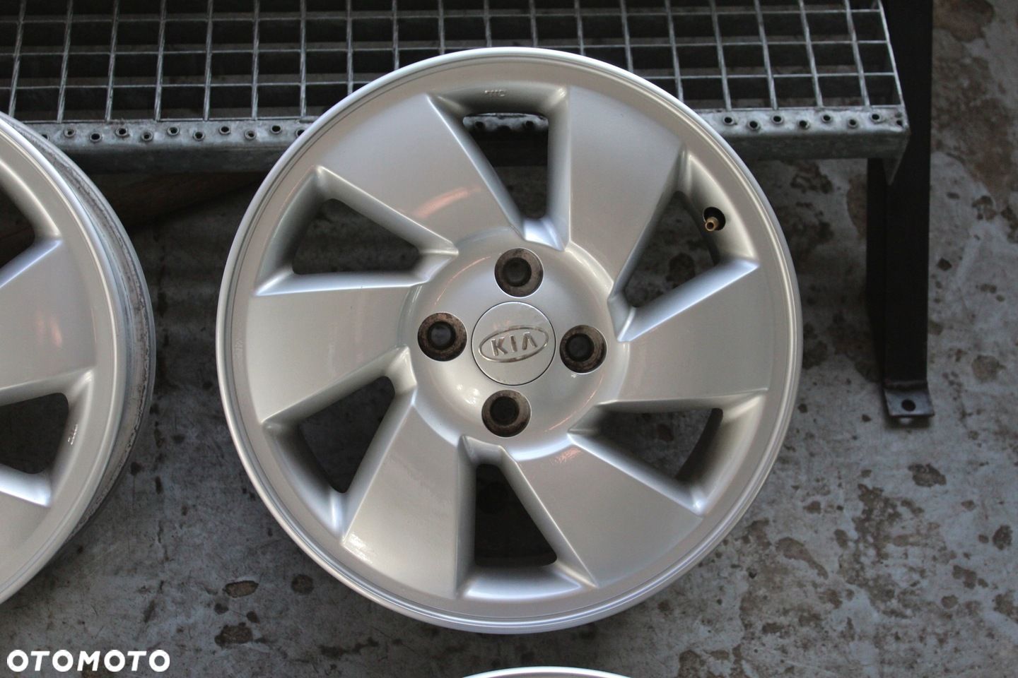 KIA PICANTO 15cali 4x100 ET46 5,5J RIO - 1