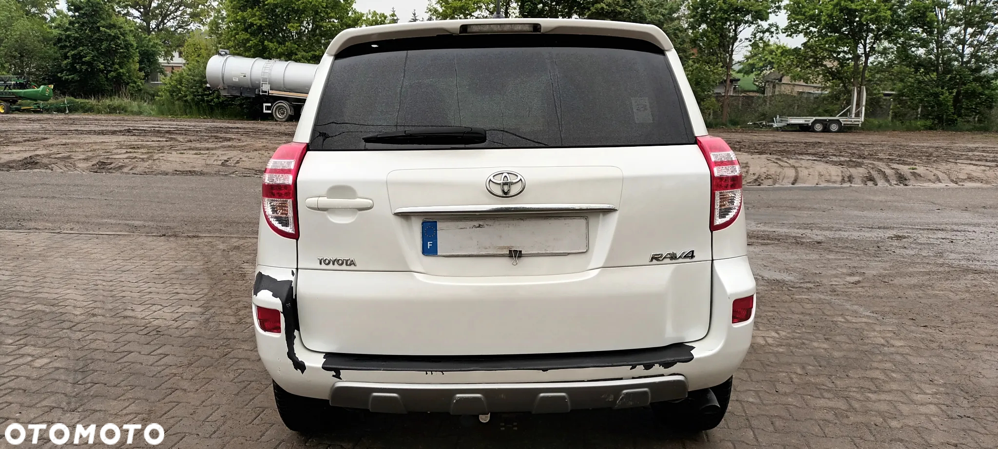 Toyota RAV4 2.2 D-4D Premium - 9