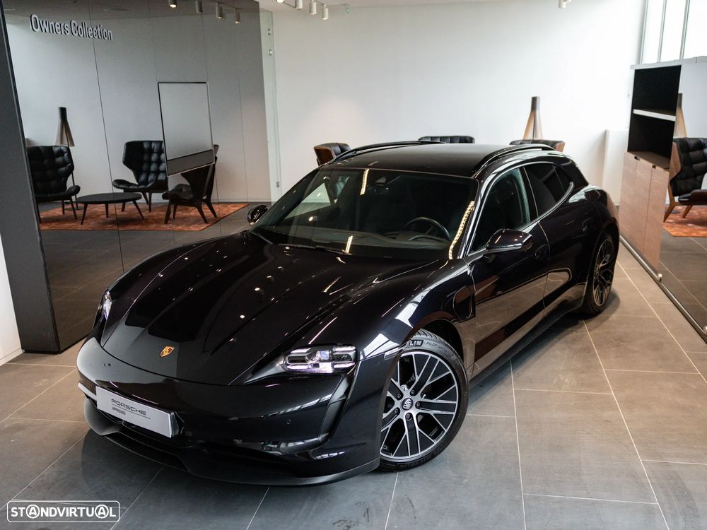 Porsche Taycan Sport Turismo - 10
