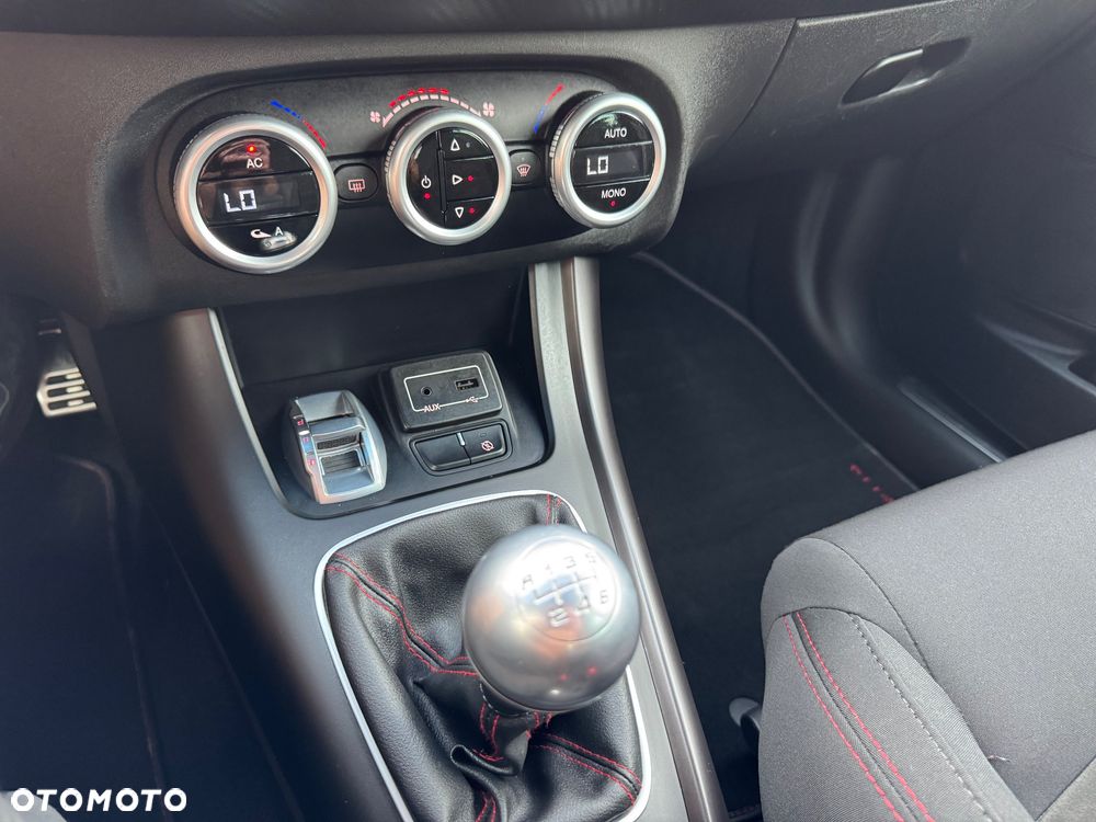 Alfa Romeo Giulietta 1.4 TB 16V Super - 30
