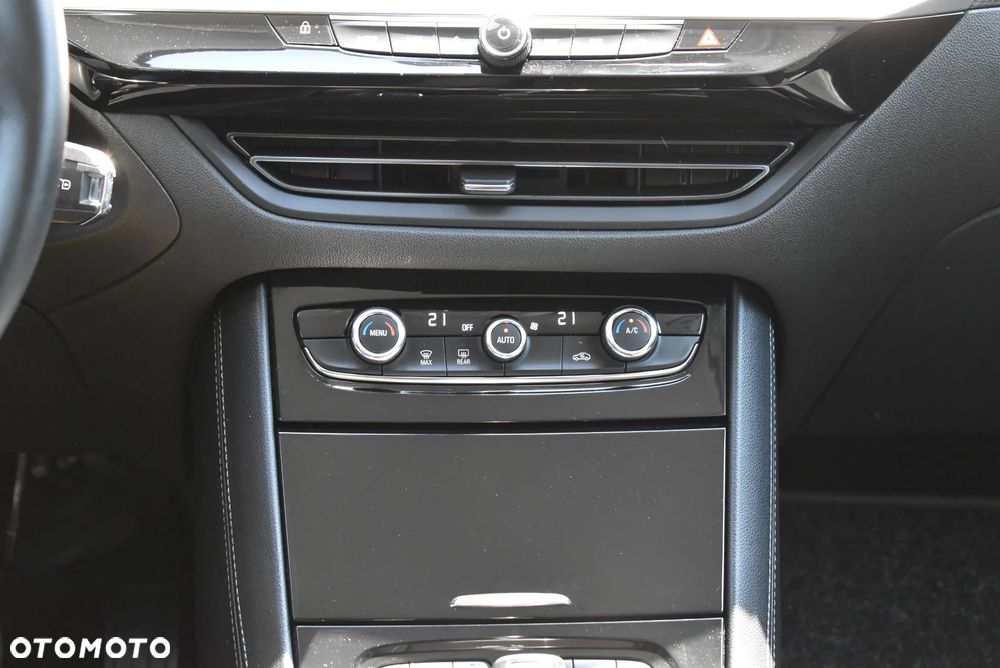 Opel Grandland 1.5 D Automatik Business Elegance - 17