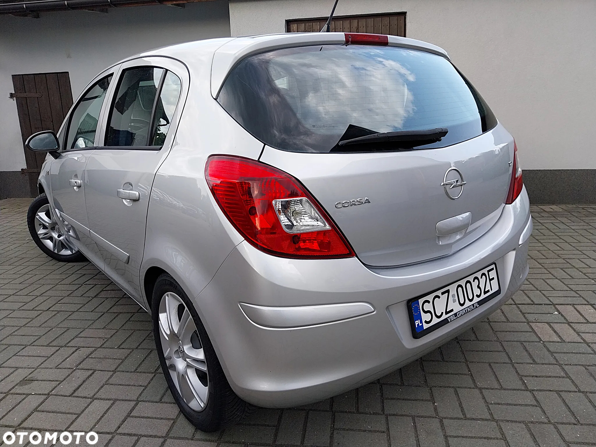 Opel Corsa 1.2 16V Edition - 24