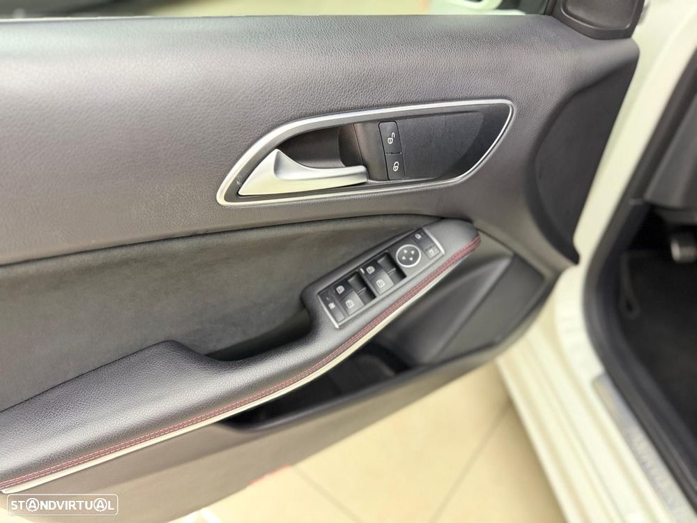 Mercedes-Benz A 180 d AMG Line - 18