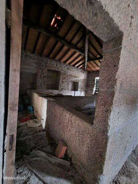 Alugo casa centenária - Grande imagem: 4/5