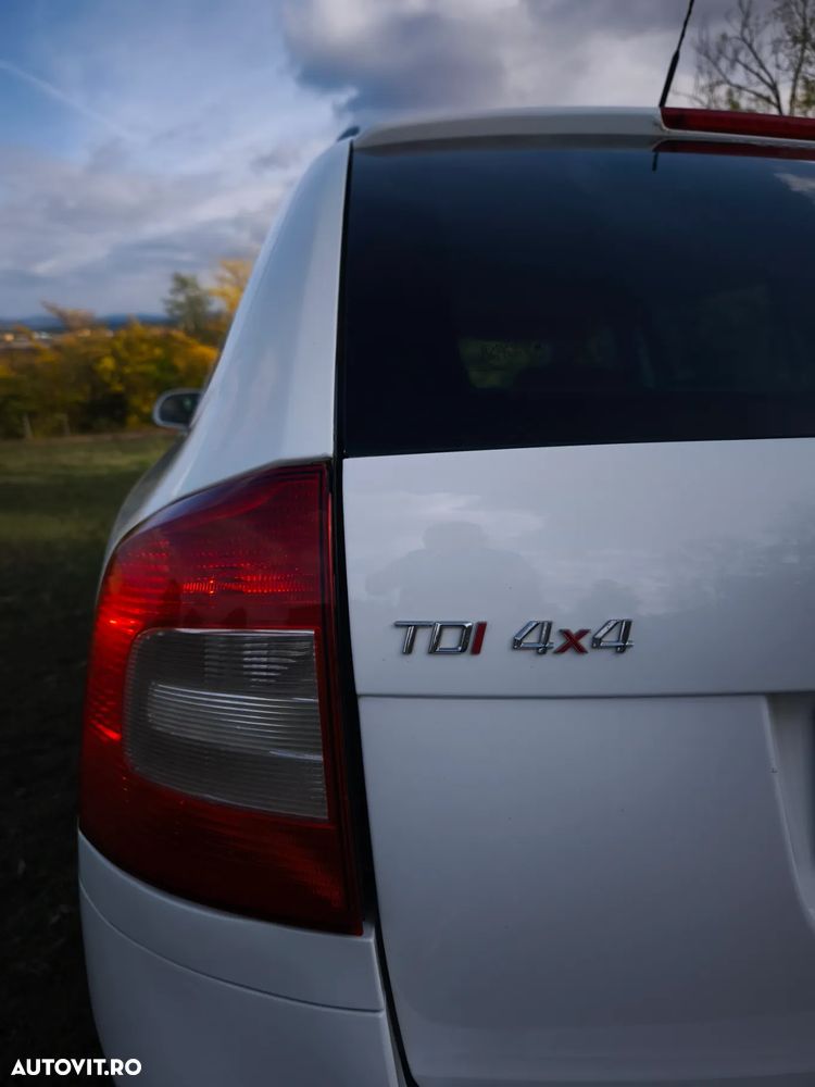 Skoda Octavia 2.0 TDI (Green tec) 4x4 Style - 11