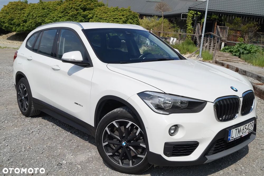 BMW X1 xDrive20d Sport Line - 1