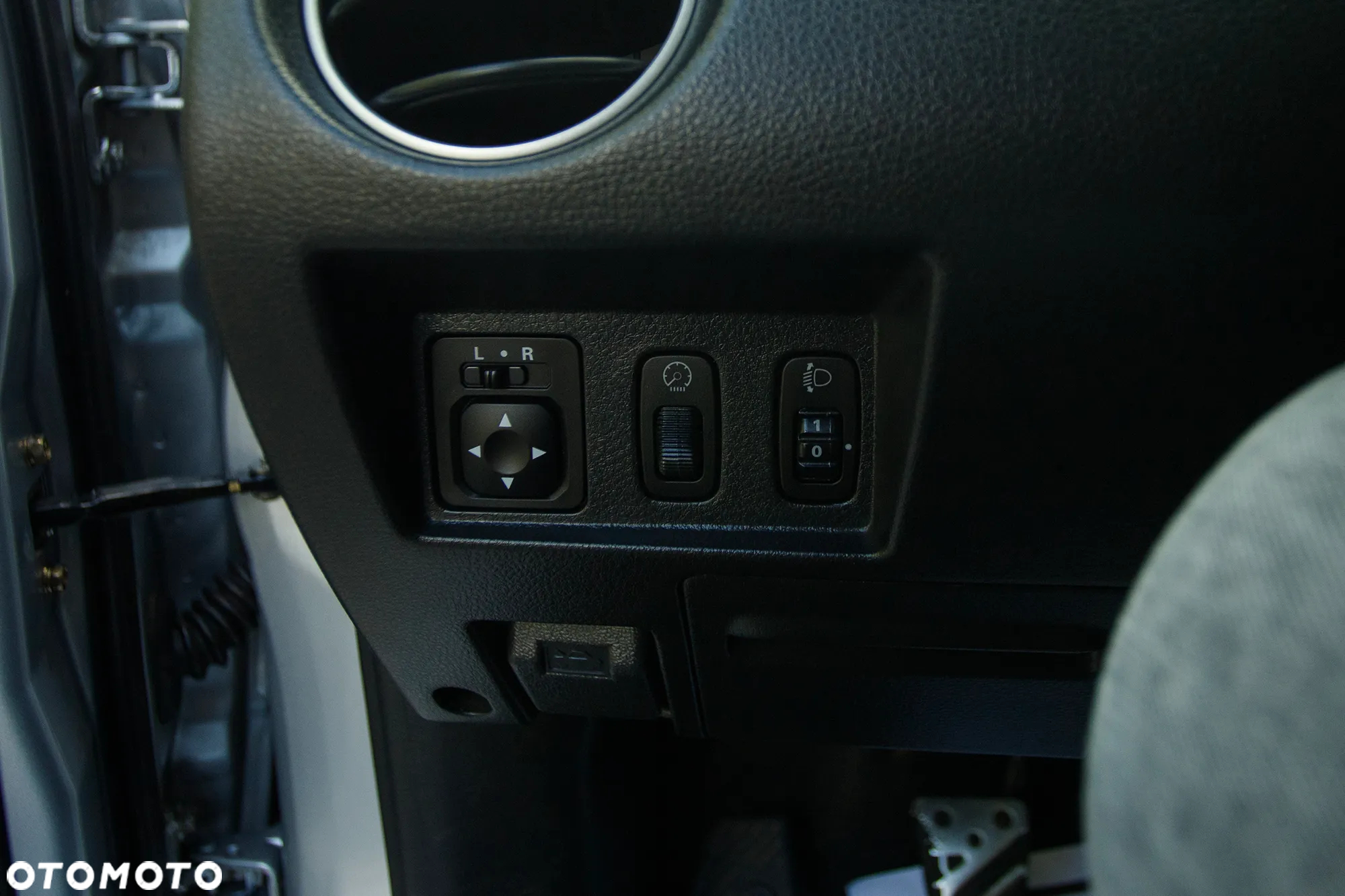 Mitsubishi Outlander 2.0 Turbo 4WD - 31