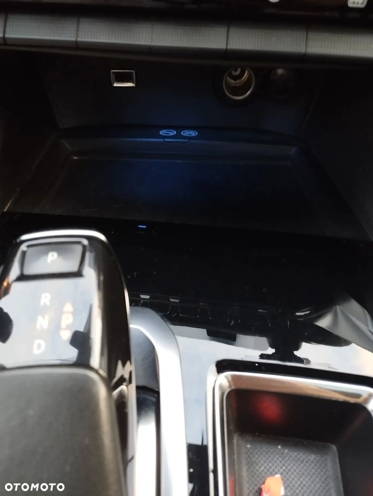 Peugeot 3008 2.0 BlueHDi GT S&S EAT8 - 23