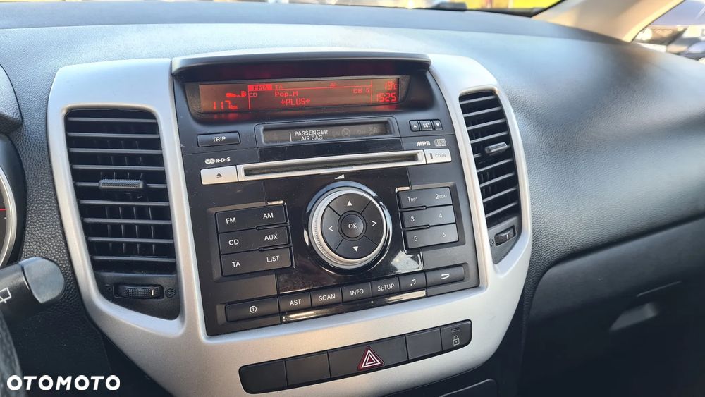 Kia Venga - 6