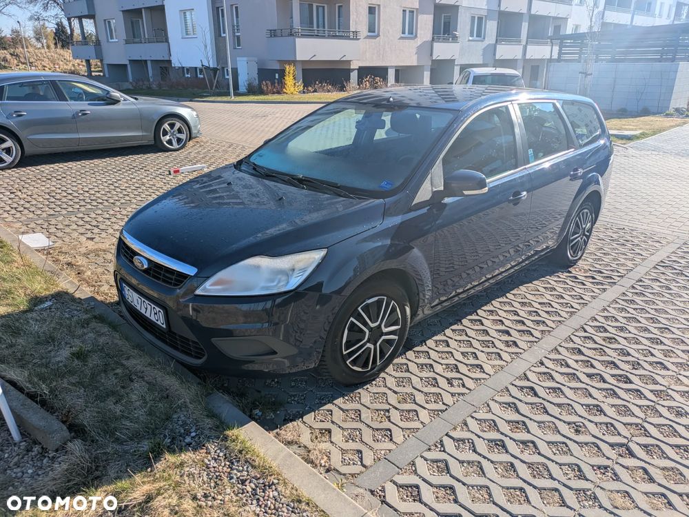 Ford Focus 1.6 Trend EU5 - 1
