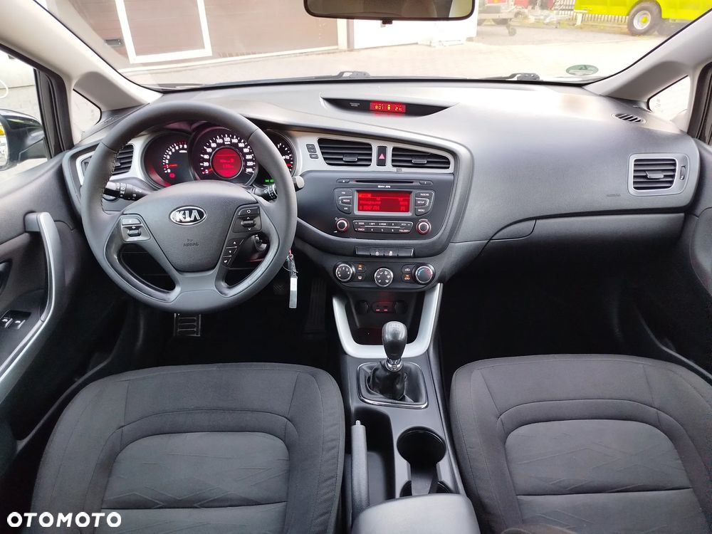 Kia Ceed 1.4 CVVT Attract - 7
