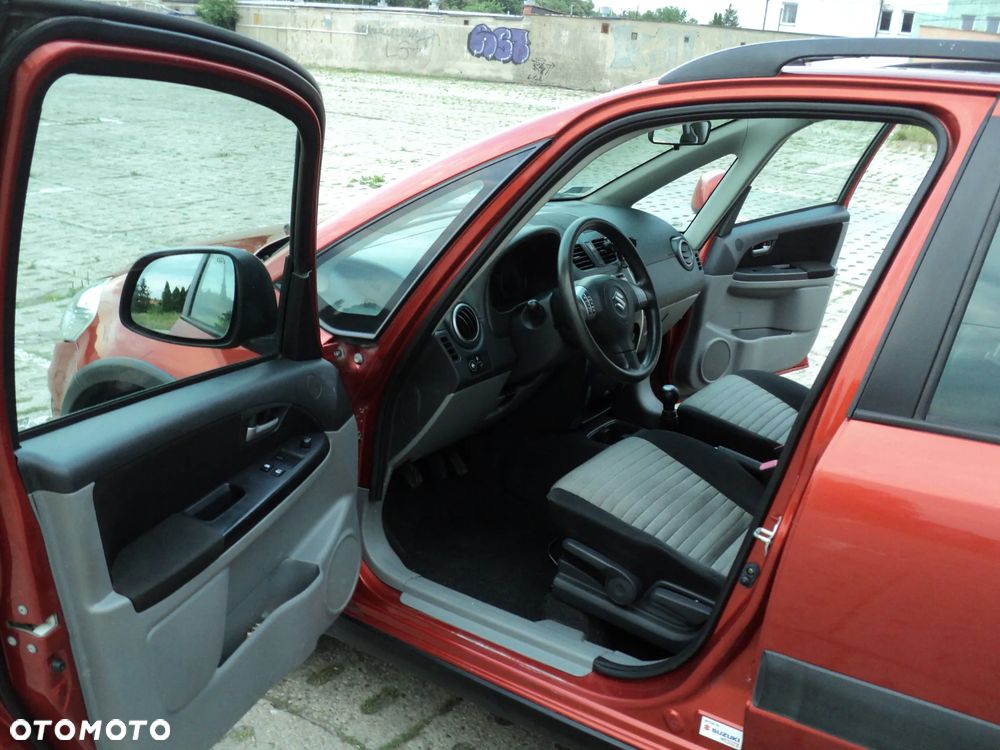 Suzuki SX4 1.6 Comfort 4WD - 15