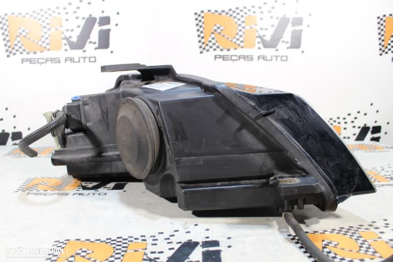 Ótica / Farol Esquerdo Audi A3 (8P1)  8P0941003ak / 1Lj009648 / 8P0 94 - 9
