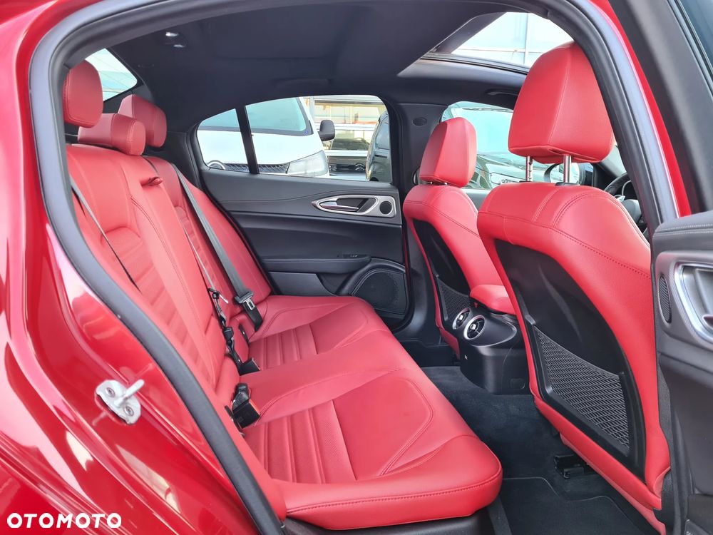 Alfa Romeo Giulia 2.0 Turbo Veloce Q4 - 21