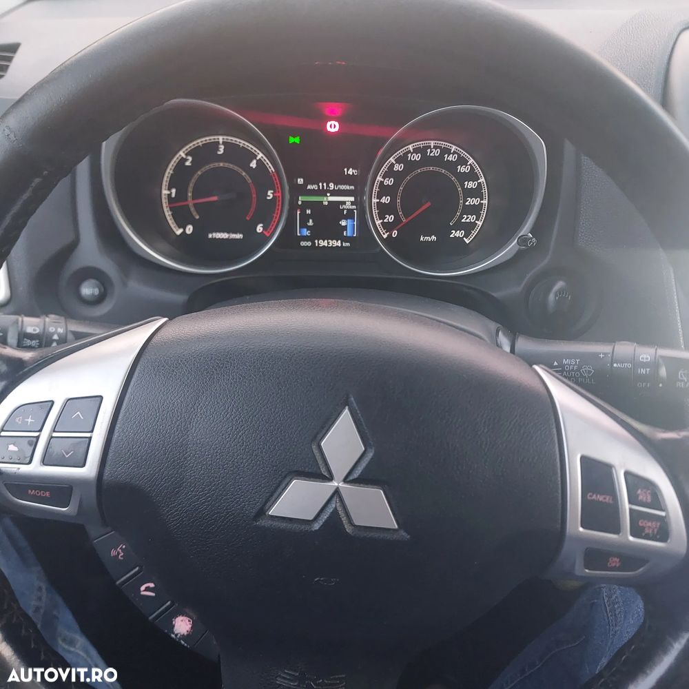 Mitsubishi ASX 1.8 DI-D 4WD Instyle - 8