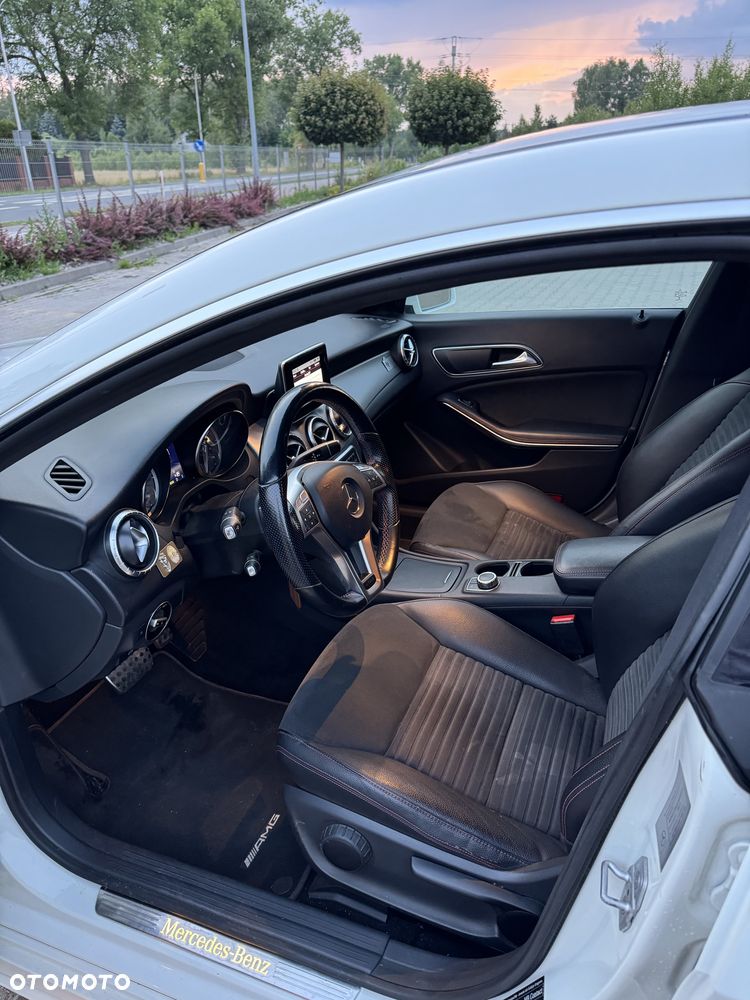 Mercedes-Benz CLA - 5