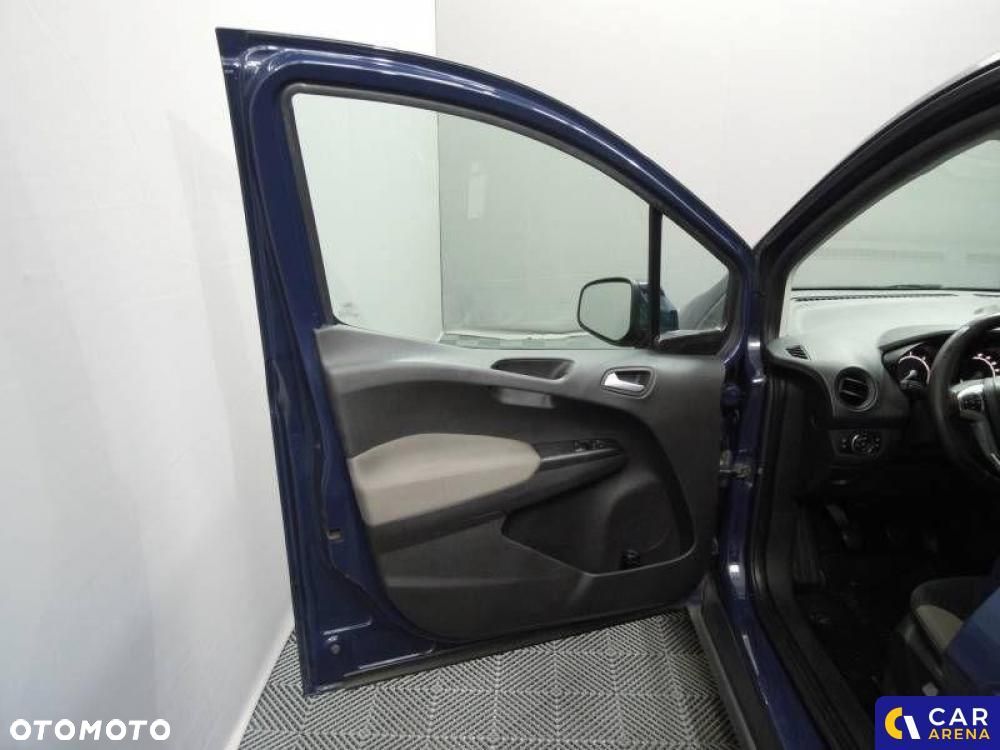 Ford Tourneo Courier - 14