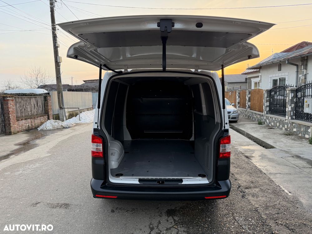 Volkswagen Transporter - 8