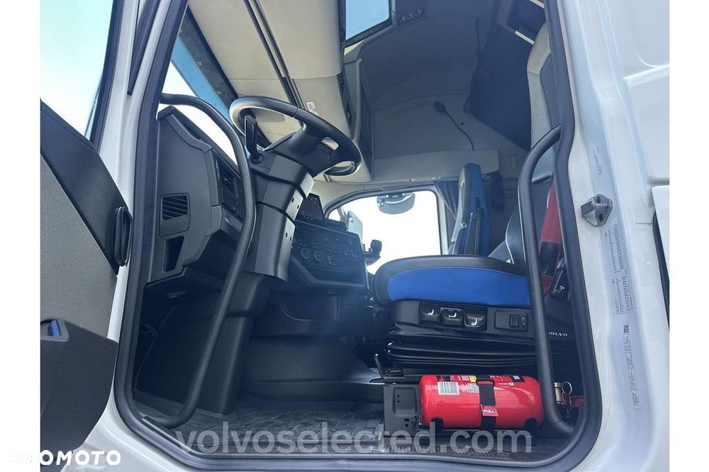 Volvo FH 4x2 460KM I-Save ADR Globetrotter XL!!! - 9