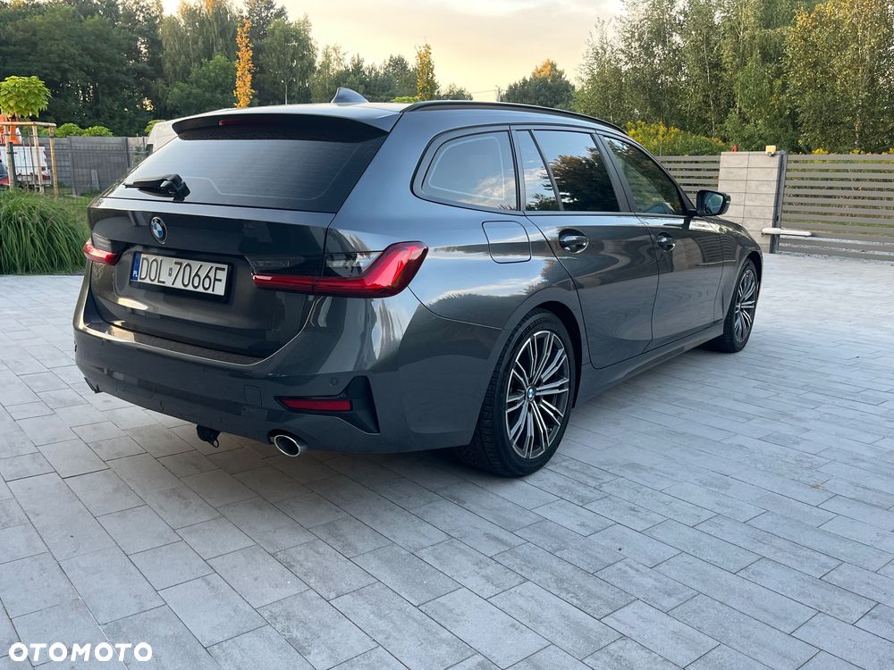 BMW Seria 3 318d Luxury Line - 3