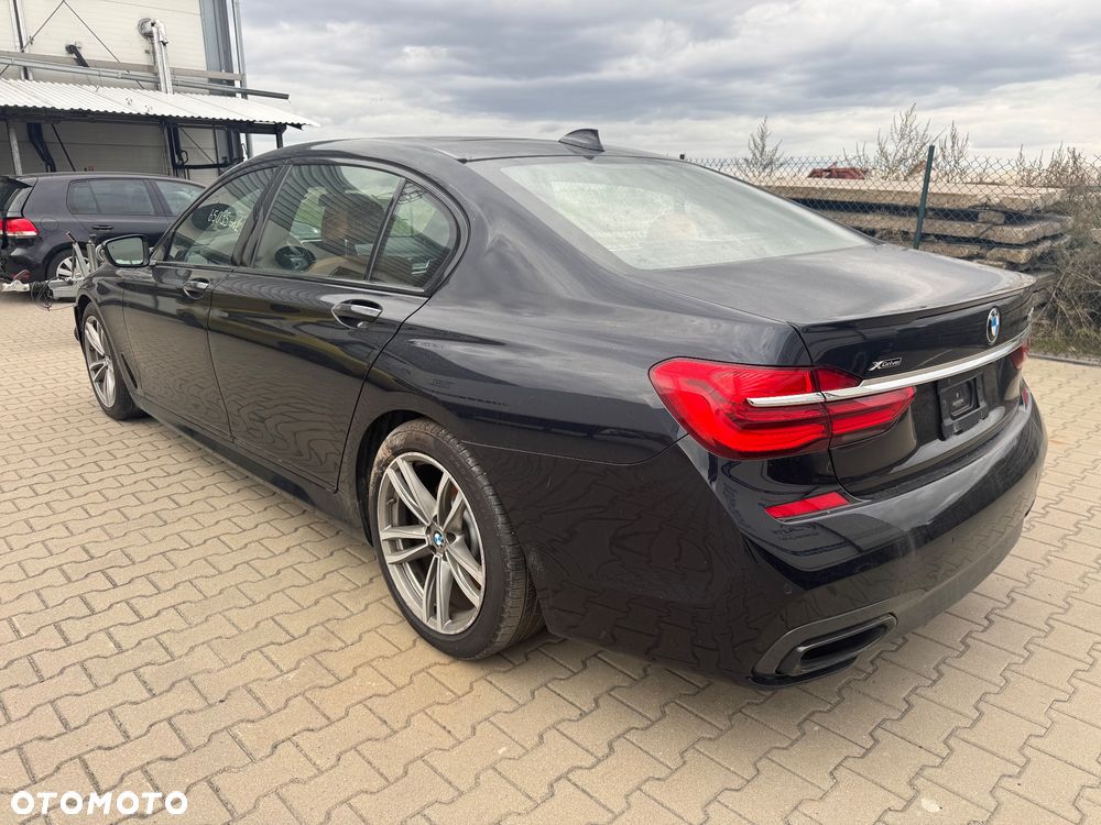 BMW Seria 7 750Li xDrive Edition Exclusive - 9