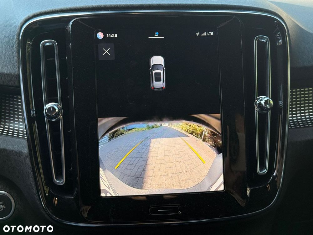Volvo XC 40 - 11