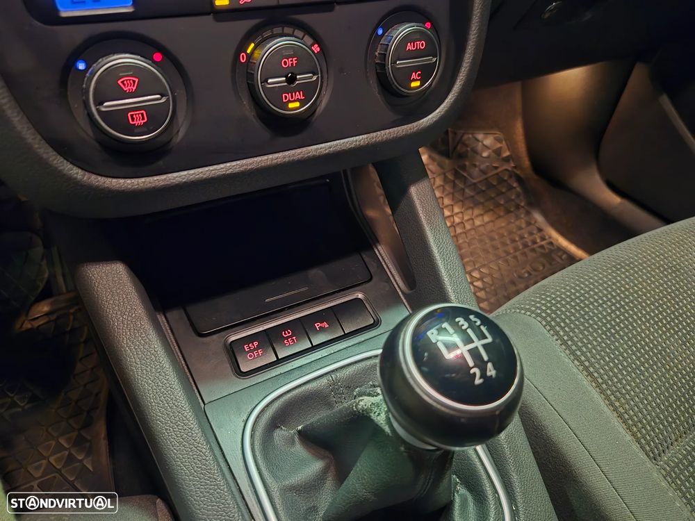 VW Golf Variant 1.9 TDi BlueM Confortline - 23