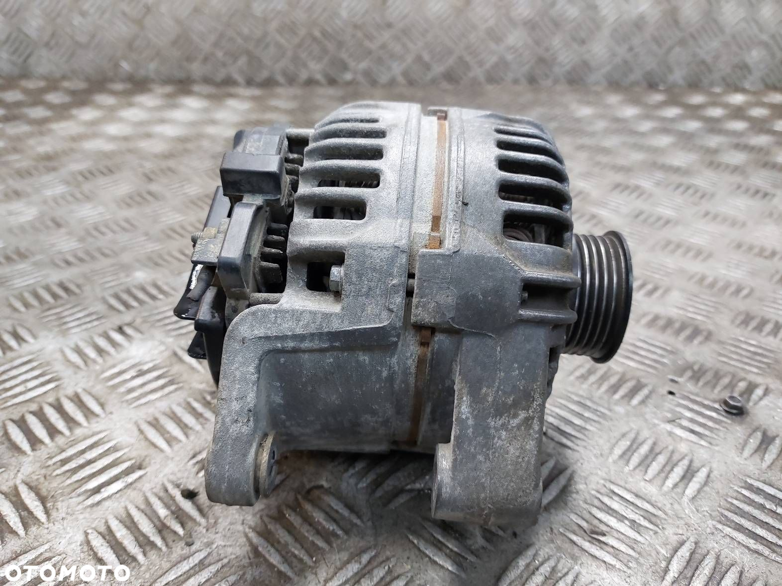 ALTERNATOR BOSCH OPEL ASTRA H CORSA D MERIVA A 1.4 16V 55556069 - 3