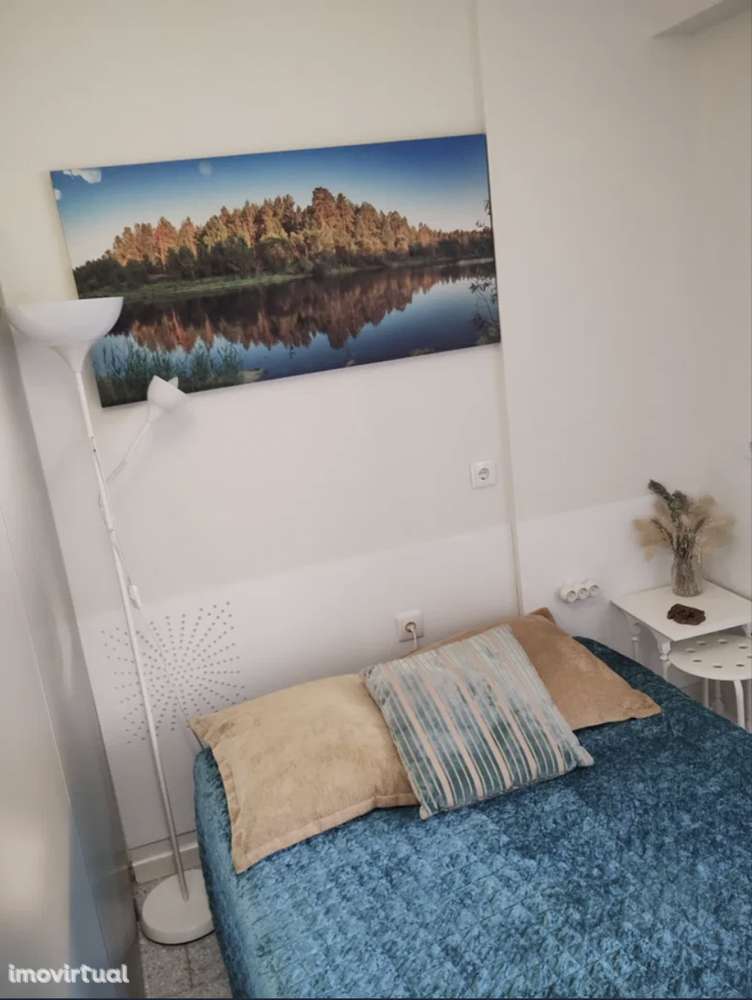 T0 com varanda, elevador em zona nobre: 5 minutos do colombo e metro - Grande imagem: 2/5