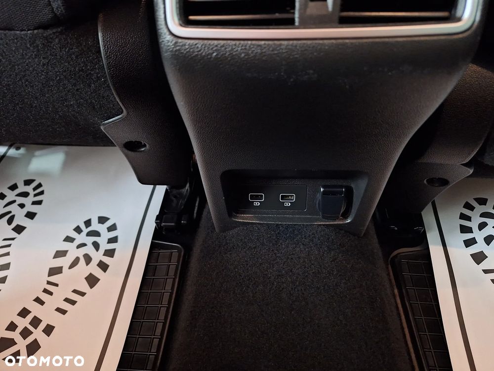 Renault Kadjar 1.3 TCe FAP Black Edition EDC - 24